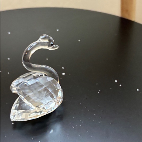 Swan Crystal Swarovski Mini Beautiful Elegant Bird Collectible - Picture 2 of 5